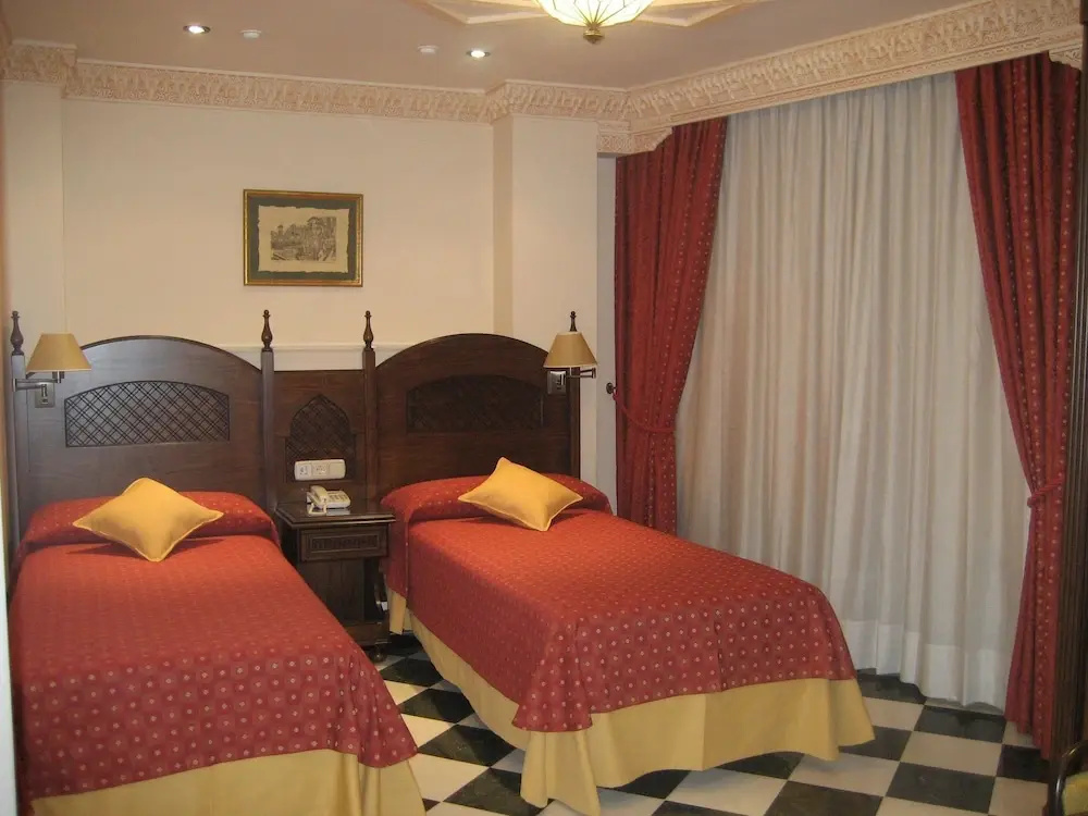 Hotel photo 7
