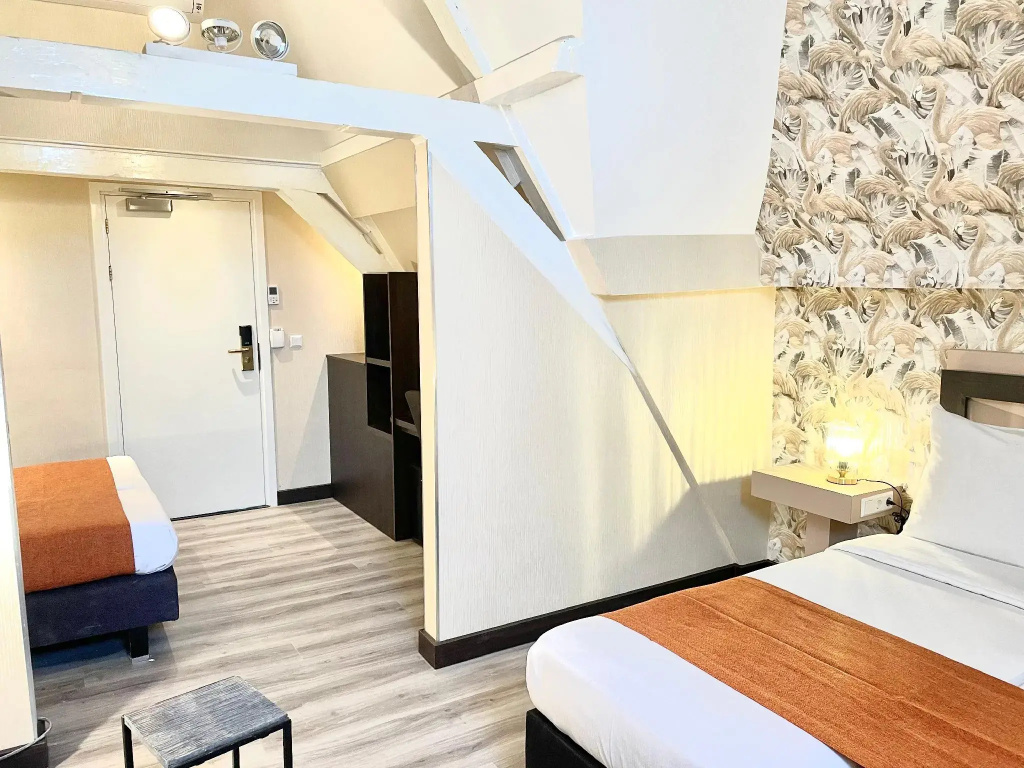 Superior room