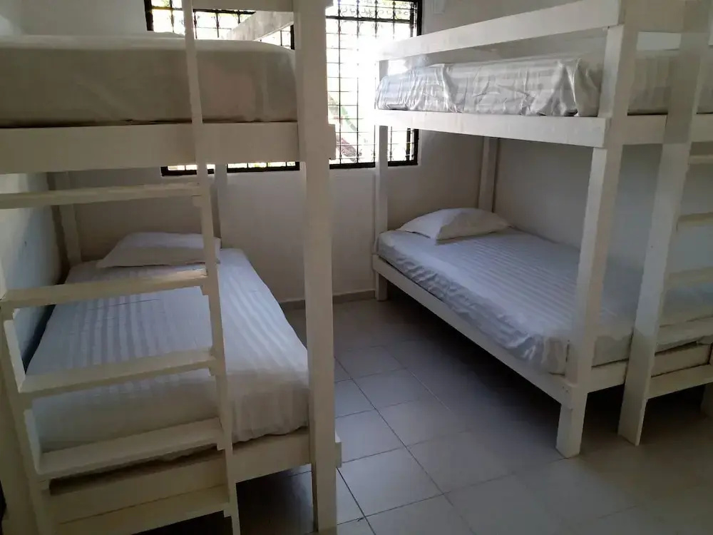 Economy room