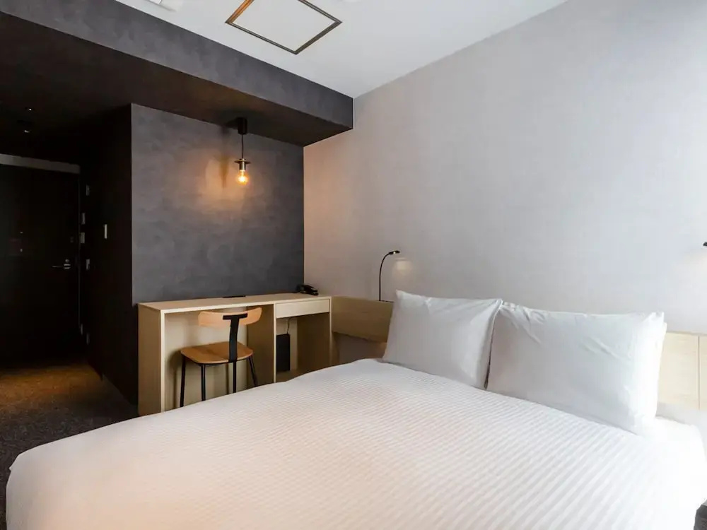 Double room (full double bed)
