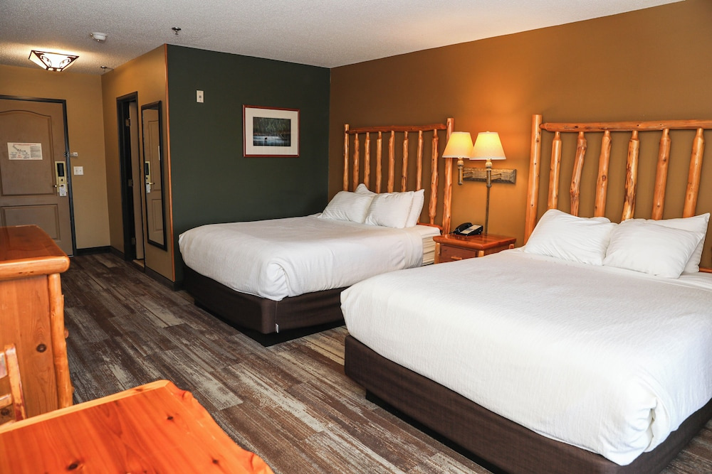 Deluxe Quadruple room with lake view