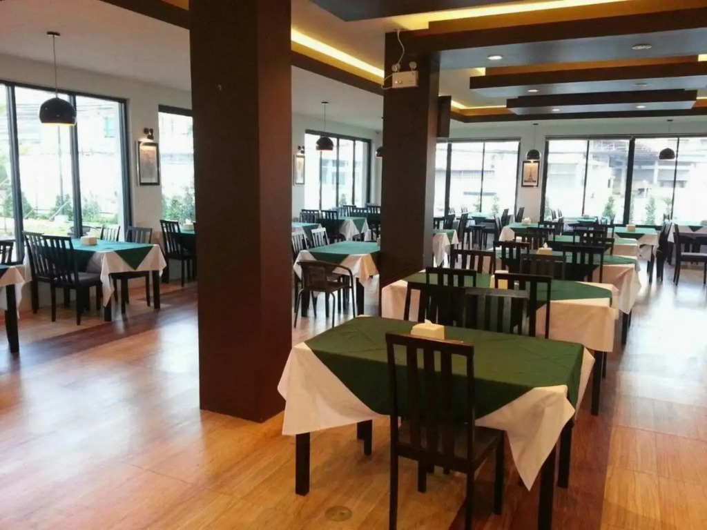 Suksomboon Hotel - фото 18