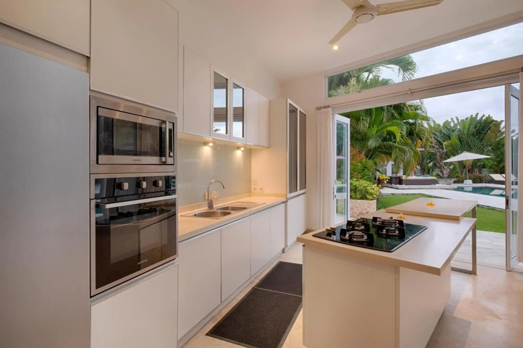 Курортный отель Canggu Villa by Sanga Sanga Hospitality — фото