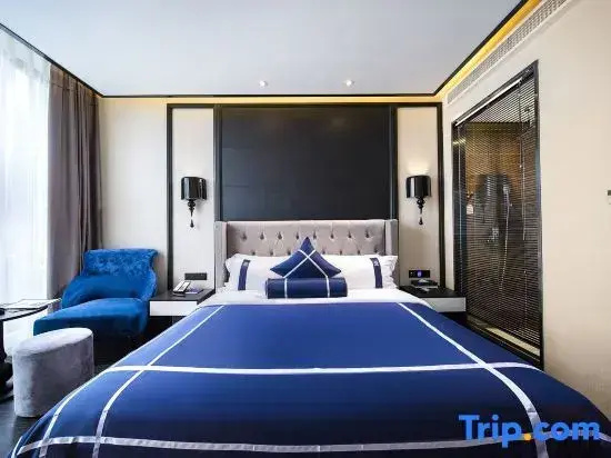 Deluxe Double room (full double bed)