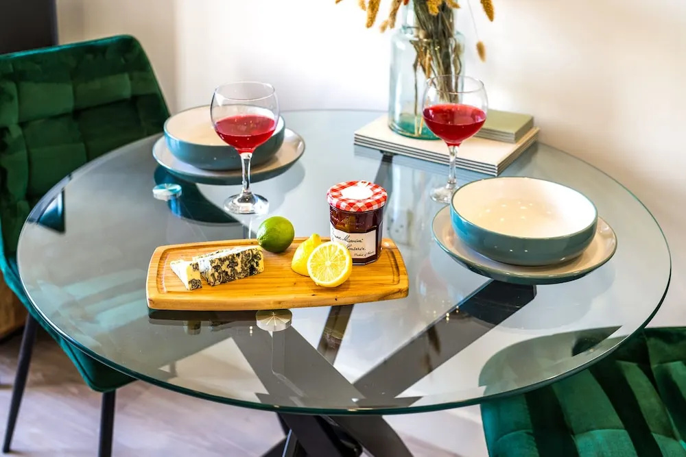 Luxury 1 Bedroom Serviced Apartment in the Heart of Stevenage - фото 11