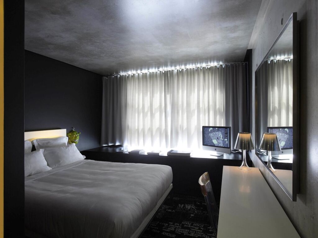 Mama Shelter Paris East by null