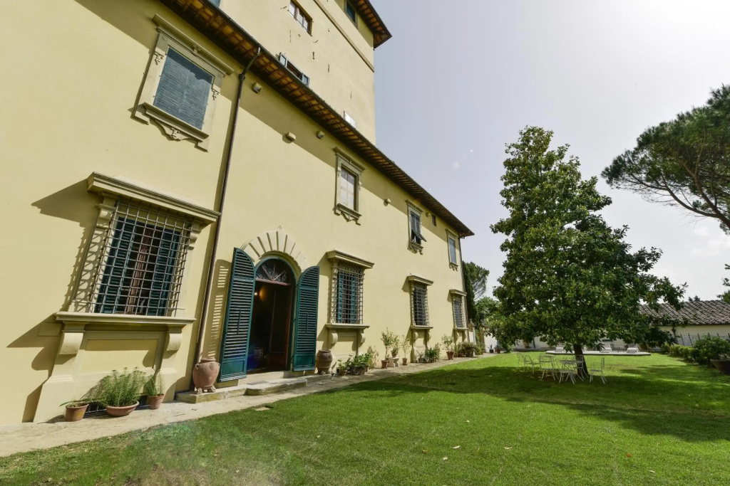 Residenza dEpoca Torre Dei Lari