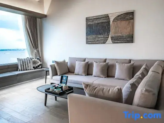 Double Suite with river view (full double bed)