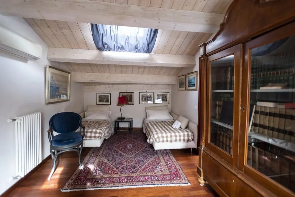 Deluxe Quadruple room