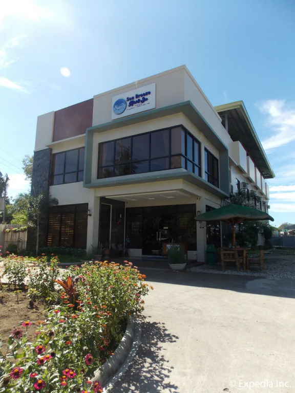 Sea Breeze Hotel