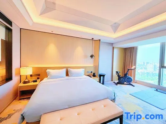 Bed in Dorm (male dorm) with lake view
