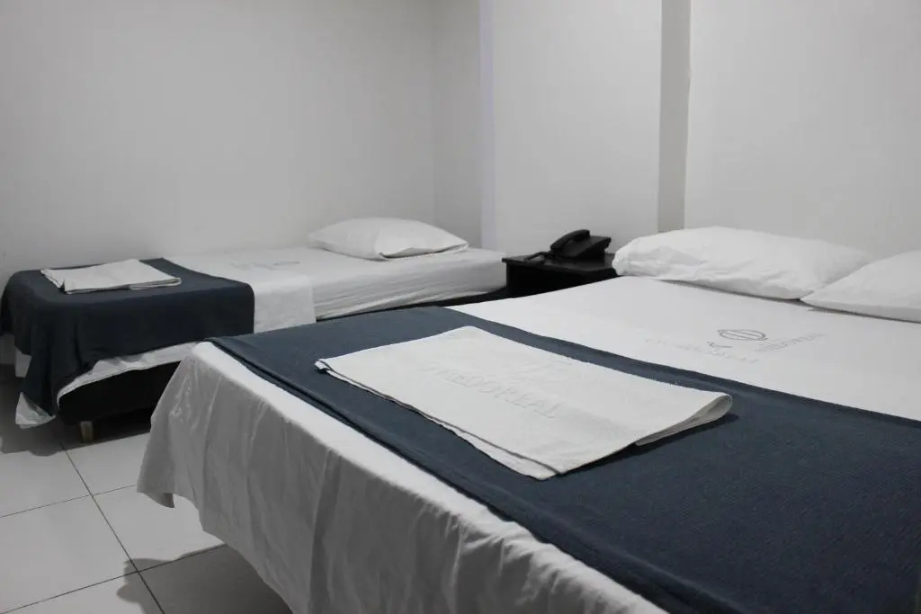 Hotel Oviedo Real - Chambres