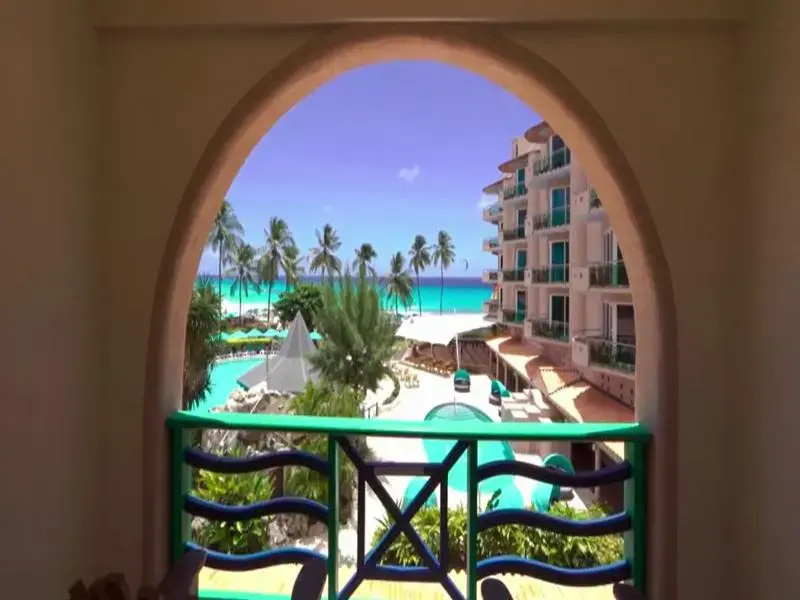 Standard Double room with balcony and with ocean view (full double bed)