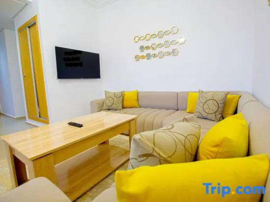 2-Bedroom Apartment with Balcony & Pool