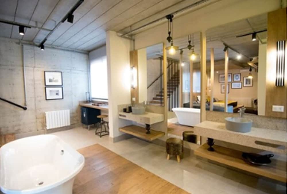Double Chalet with mountain view (full double bed)