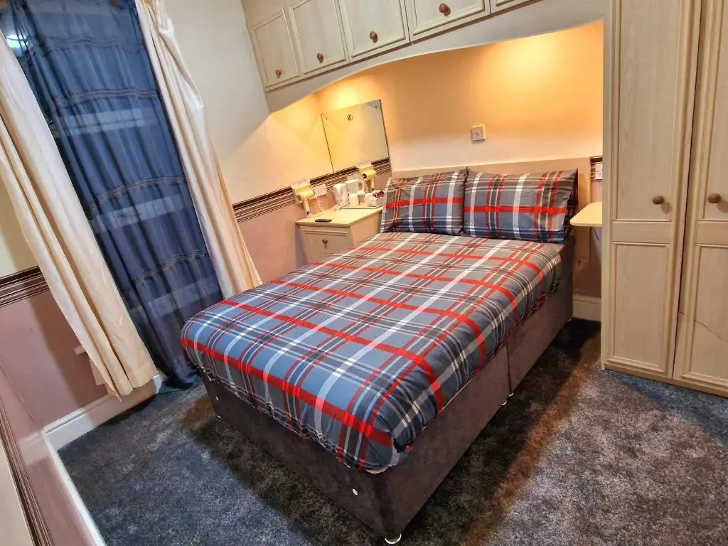 Economy Double room (full double bed)