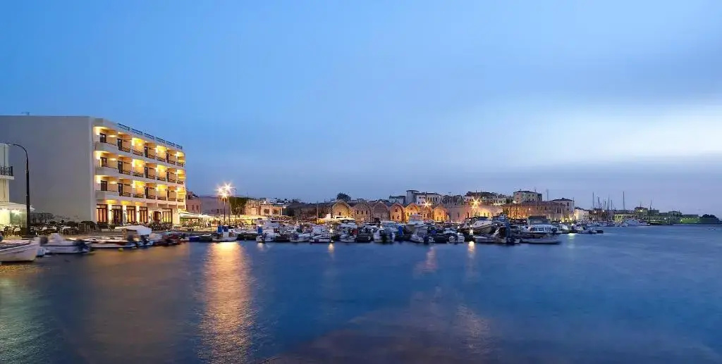 Beach & Waterfront