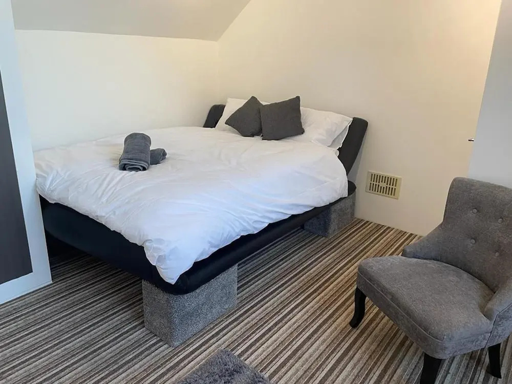 Remarkable 1-bed Apartment in Tunbridge Wells - фото 2
