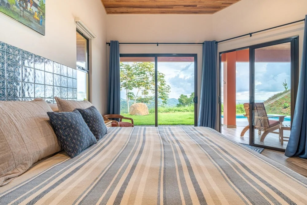 Unforgettable Stay - Book Brand New Villa Roca - фото 12