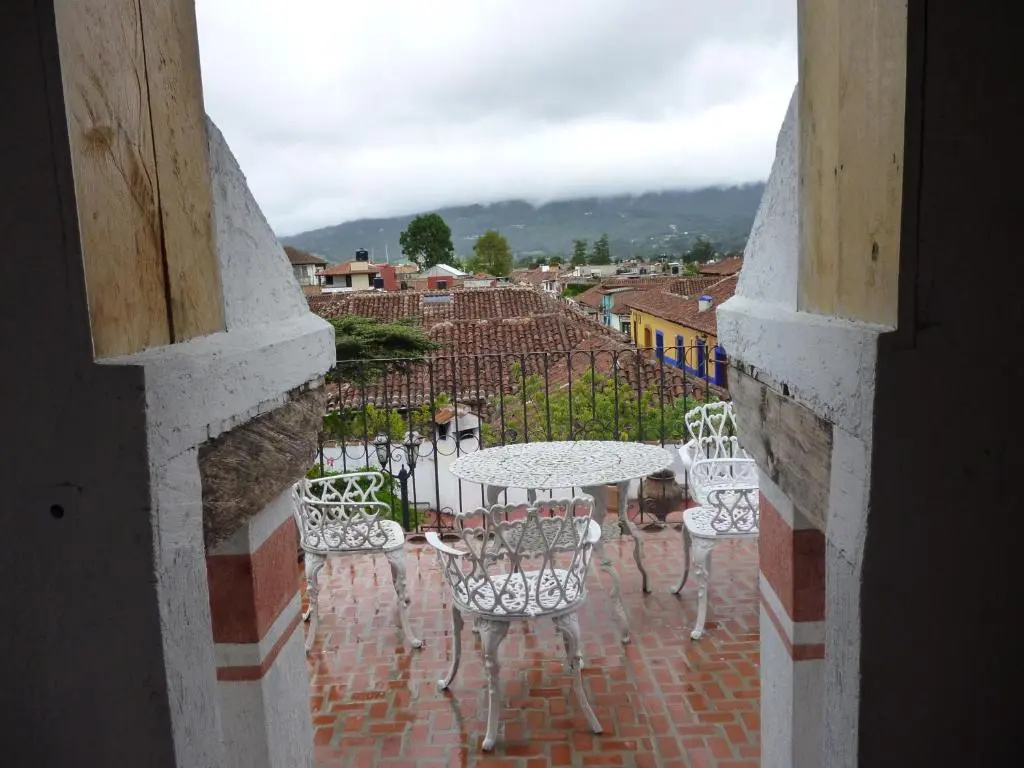 Balcony & Terrace