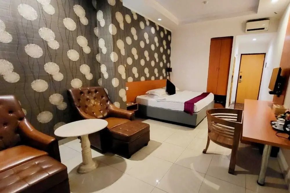RedDoorz @ Alam Sutera - фото 24