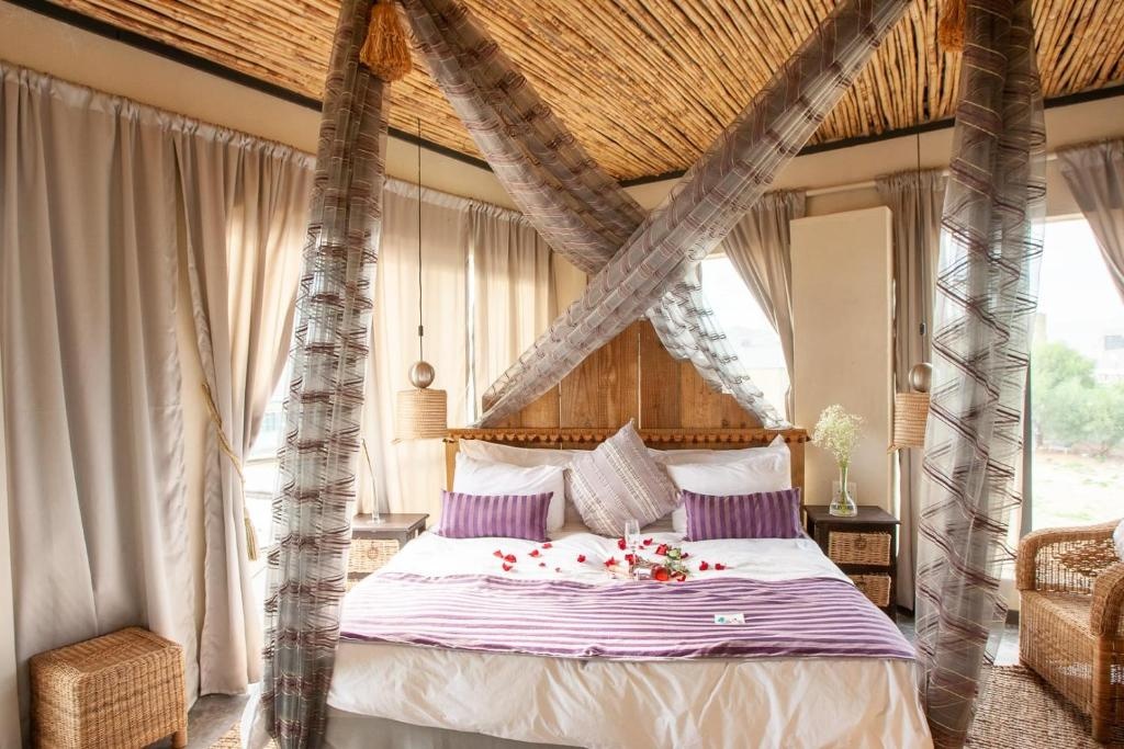 Honeymoon Suites Strand Helderberg