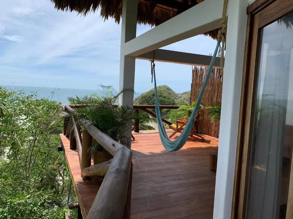 Double Suite with sea view (full double bed)