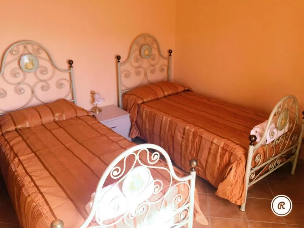 Economy Quadruple room