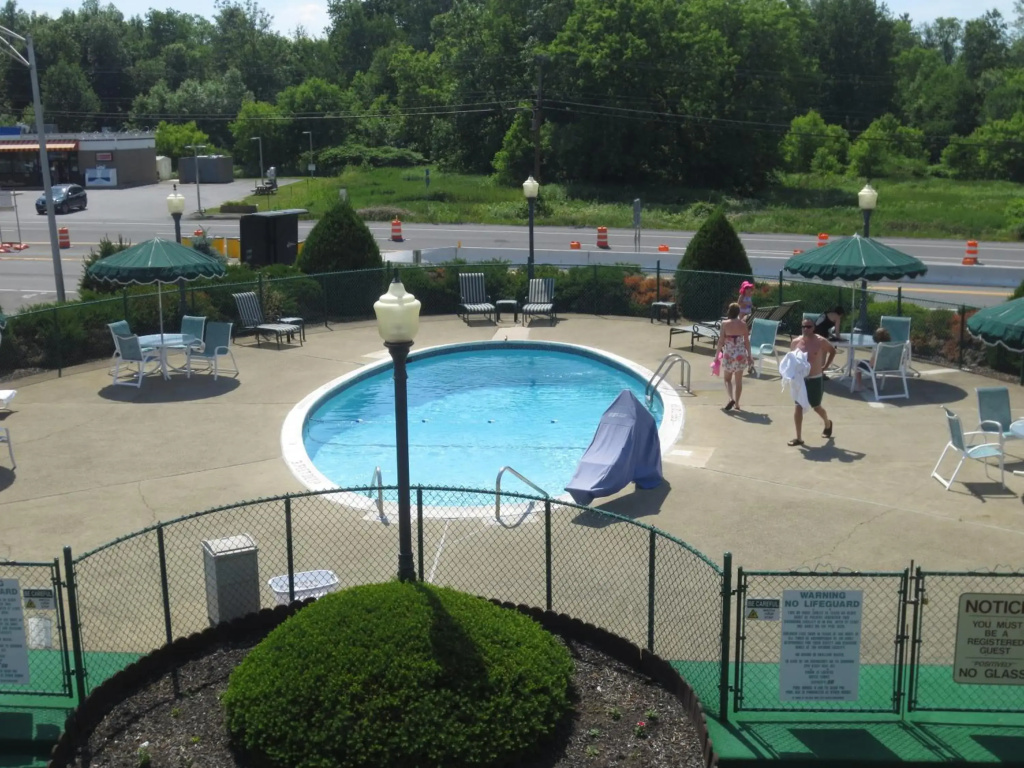 Roosevelt Inn and Suites Saratoga Springs - фото 20