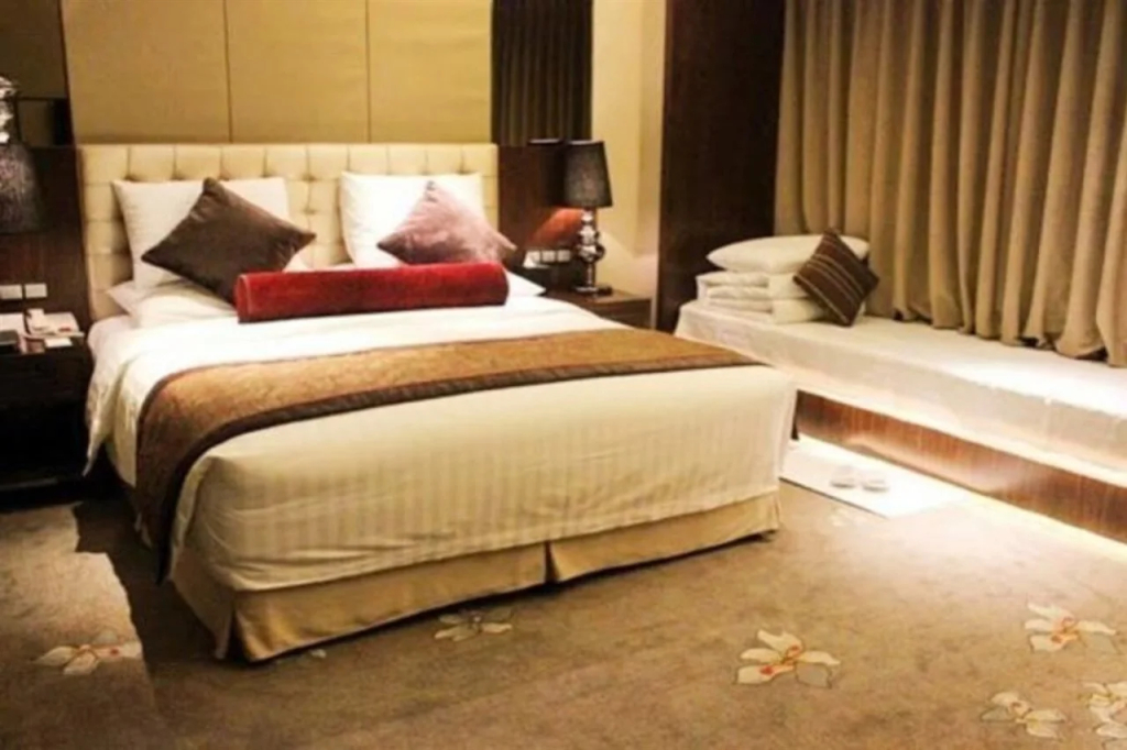 Jitang Kaiyuan New Century Hotel - фото 5