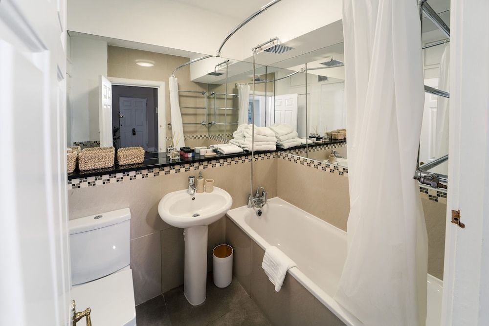 Отель Park Lane Apartments Crawford Place в Лондоне