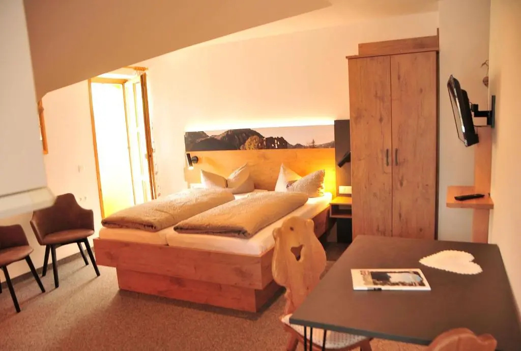 Standard Double room (full double bed)