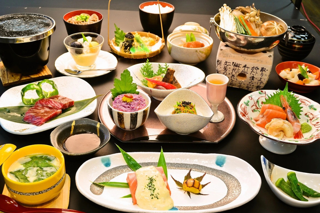 Food & Beverage