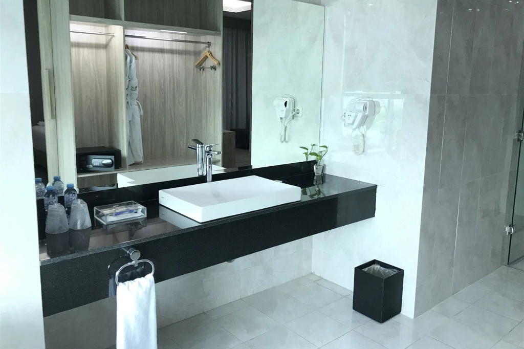 Sparks Life Jakarta, ARTOTEL Curated - Général