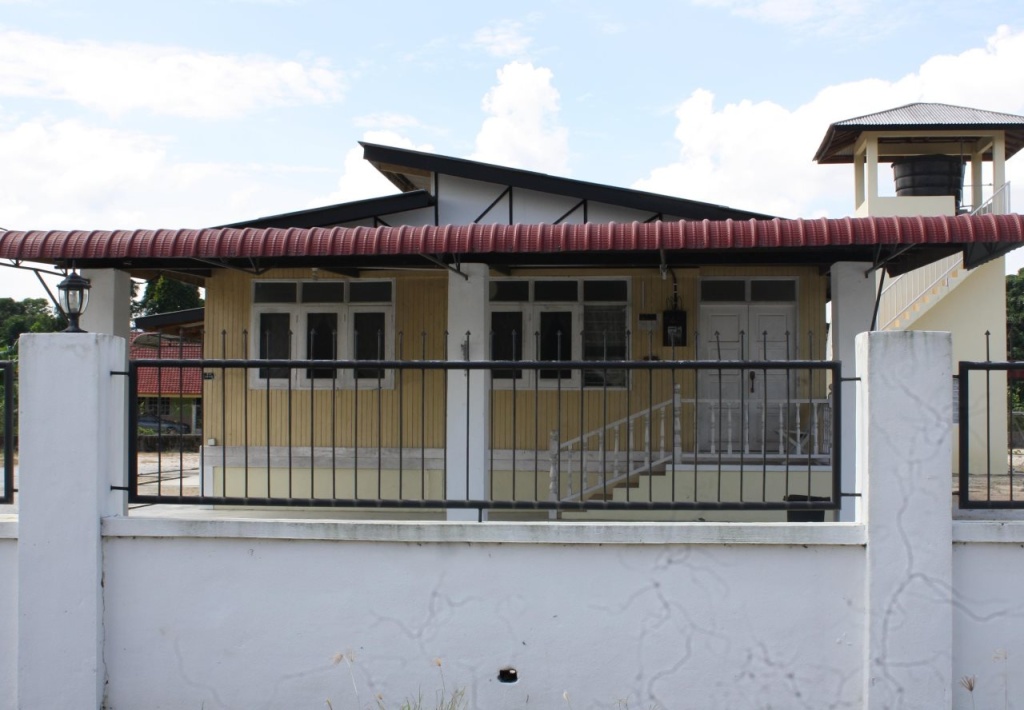 Emma Guest House Rumah Rendah — 4