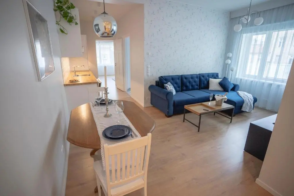 2 Bedrooms Apartment