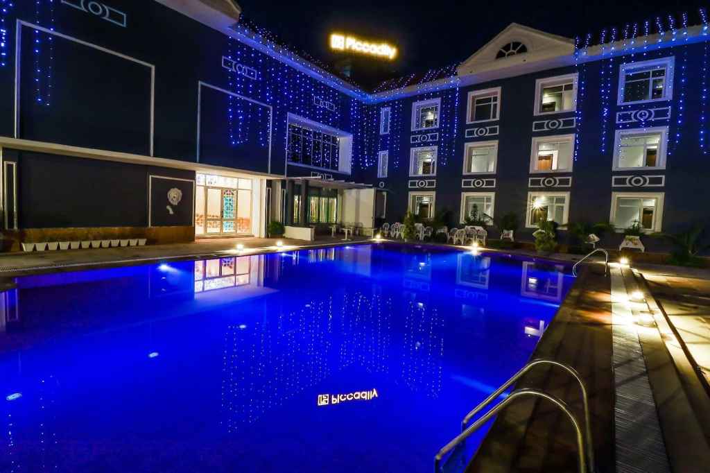 Hotel Piccadily Raipur