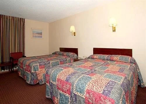 Econo Lodge Tulsa Airport