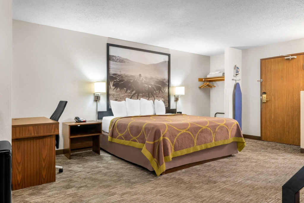 Super 8 By Wyndham Custer/crazy Horse Area