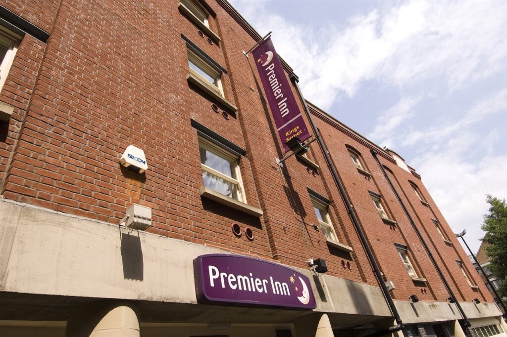 Premier Inn Bristol City Centre (King Street) hotel by null