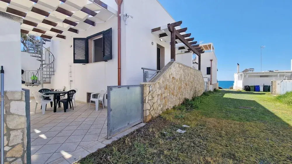 Villetta Charme 2 in Capilungo 5 Guests by the sea