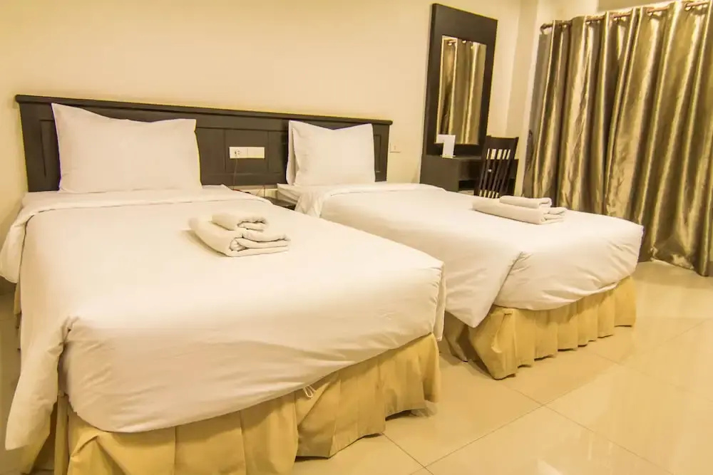 Standard Double room with balcony (twin beds)