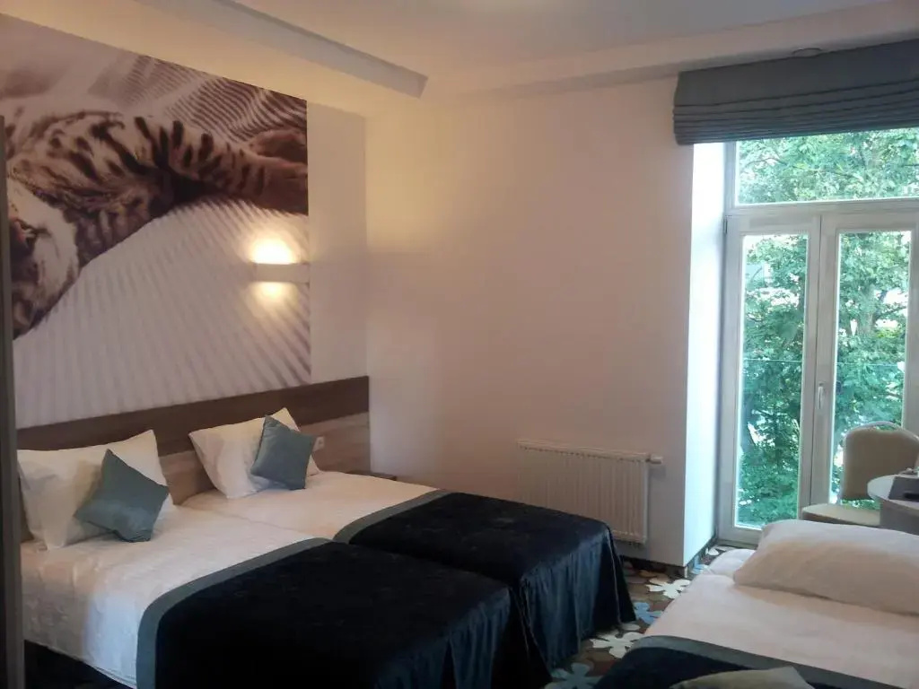 Triple room