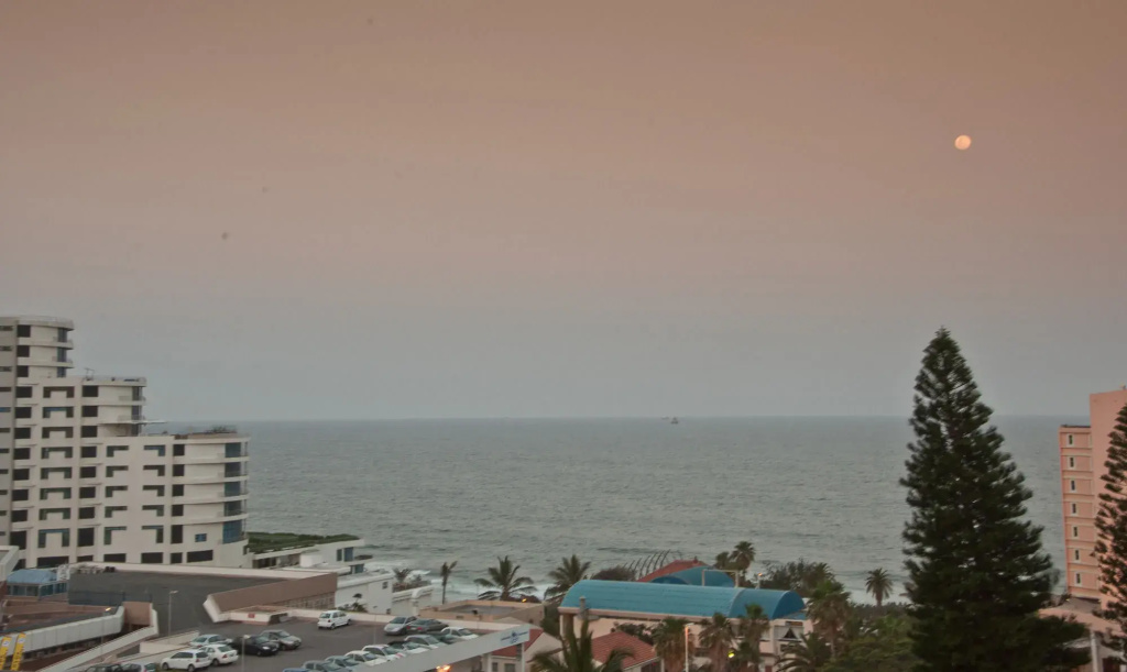 Beach & Waterfront