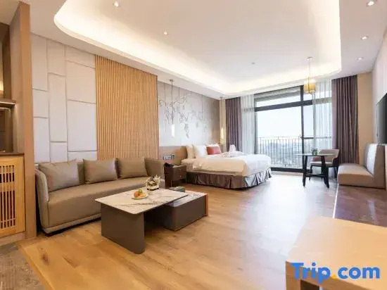 Double Suite (full double bed)
