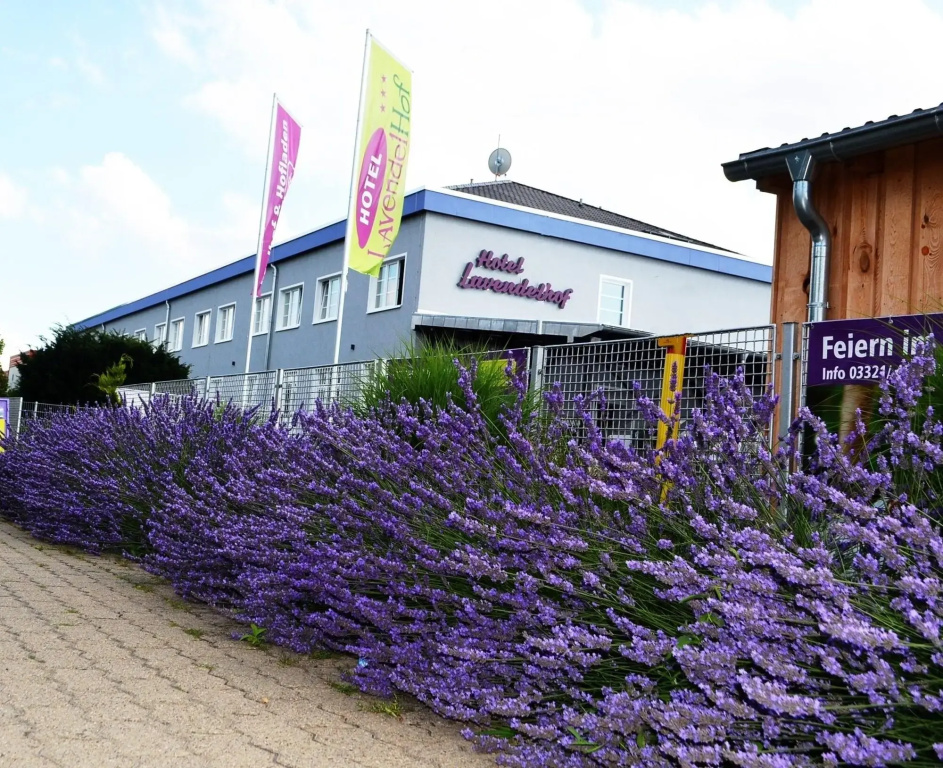 Hotel Lavendelhof & Eselhof Nauen