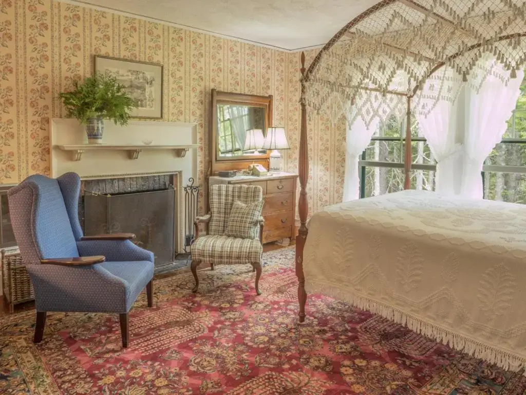 Deluxe Double room (full double bed)