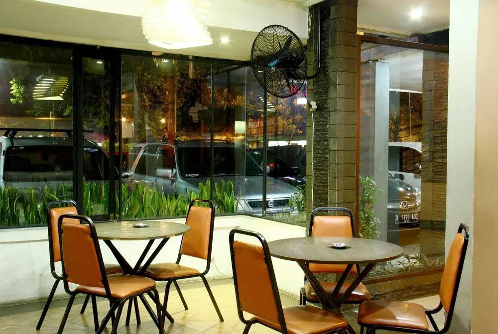 佩拉贾沛璜 2 号瑞德多兹酒店(RedDoorz @ Pelajar Pejuang 2) - Général