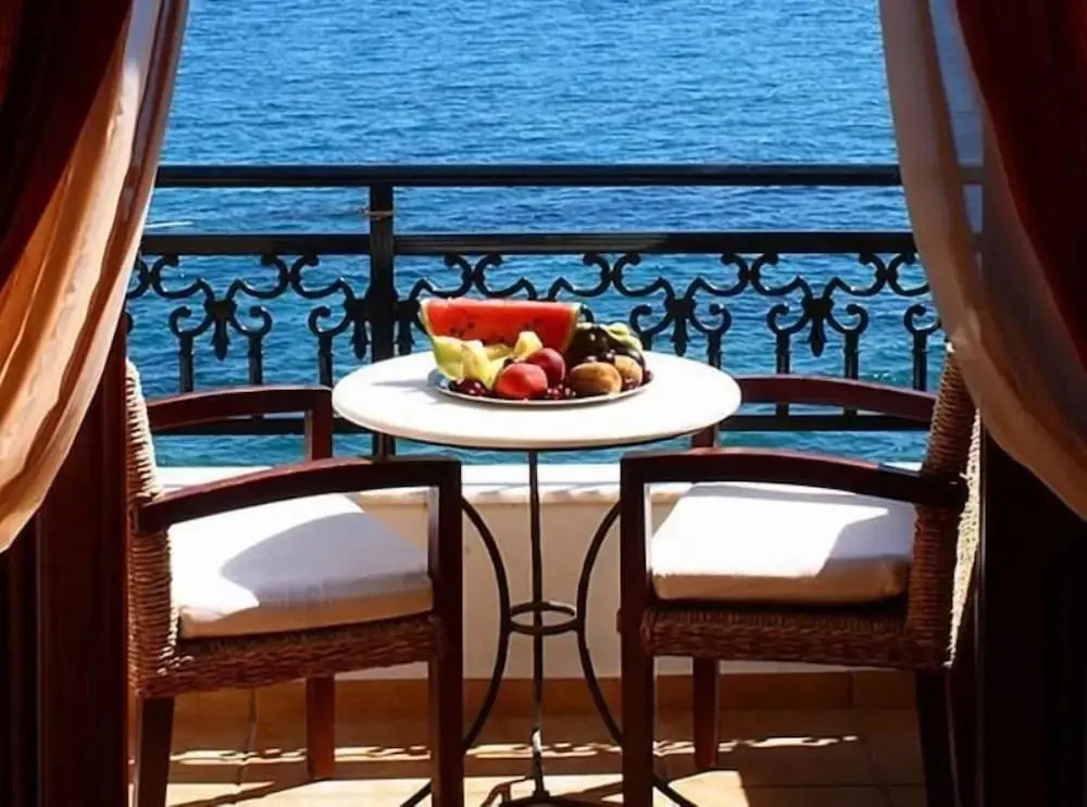 Balcony & Terrace