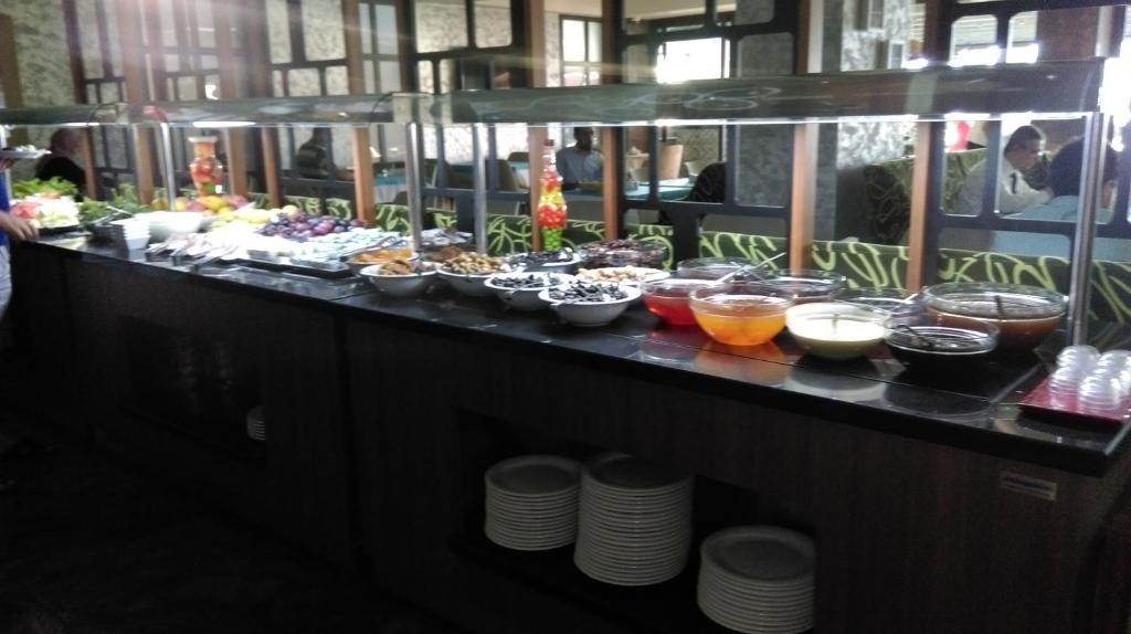 Candan Beach Hotel